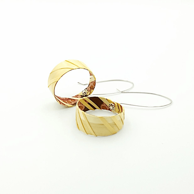 Boucles d'oreilles créoles en marqueterie de paille de seigle, France
