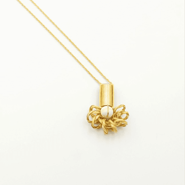 Collier, cordelette de seigle et agate blanche