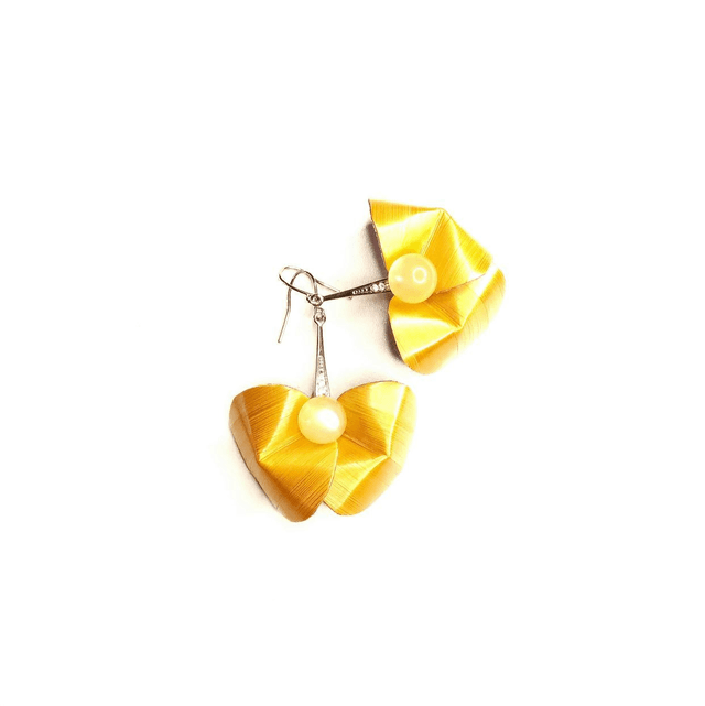 Boucles d&#039;Oreilles Artisanales en Marqueterie de Paille de Seigle Dorée